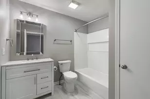 182 Stockton Dr, Grayslake, IL 60030 - Photo 11