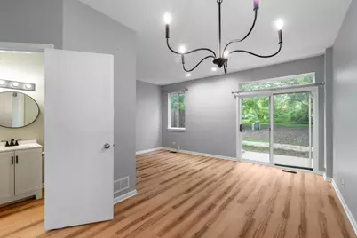 182 Stockton Drive, Grayslake, IL 60030 - Photo 5