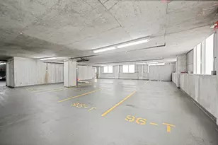 200 W Grand Ave, Chicago, IL 60654 - Photo 25