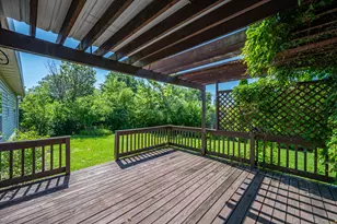 204 Magnolia Dr, North Aurora, IL 60542 - Photo 13