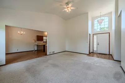 204 Magnolia Drive, North Aurora, IL 60542 - Photo 3