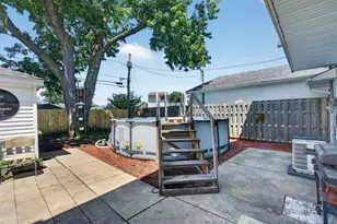 8856 S Komensky Ave, Hometown, IL 60456 - Photo 17