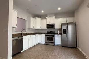 6809 Meadow Ln, Morton Grove, IL 60053 - Photo 9