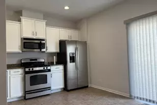 6809 Meadow Ln, Morton Grove, IL 60053 - Photo 7