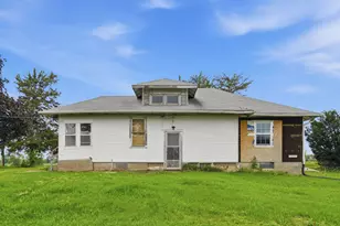 12694 Meredosia Rd, Albany, IL 61230 - Photo 3