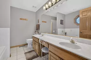12902 W Beaver Lake Dr, Homer Glen, IL 60491 - Photo 27