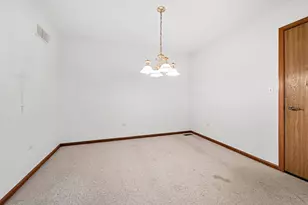 711 Harmony Ct, North Aurora, IL 60542 - Photo 5