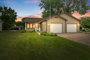 711 Harmony Ct, North Aurora, IL 60542 - Photo 1