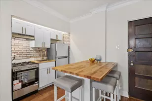 1103 Holly Ct, Oak Park, IL 60301 - Photo 7