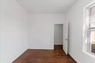 4423 S Prairie Ave, Chicago, IL 60653 - Photo 9