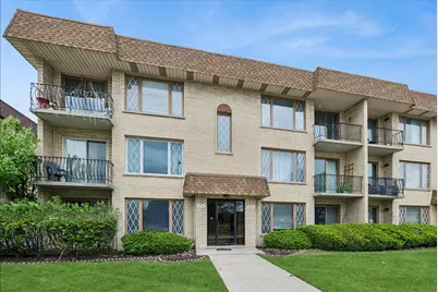 10704 Kilpatrick Avenue #3B, Oak Lawn, IL 60453 - Photo 1