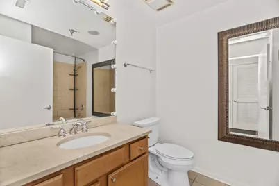 3232 N Halsted Street #D812, Chicago, IL 60657 - Photo 13