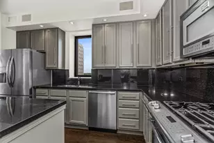3232 N Halsted St, Chicago, IL 60657 - Photo 7