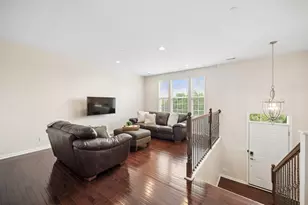 2116 Saipan Dr, Glenview, IL 60026 - Photo 3