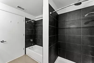 707 N Wells Street #703, Chicago, IL 60654 - Photo 7