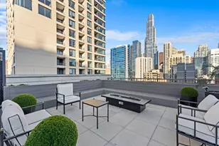 707 N Wells St, Chicago, IL 60654 - Photo 17