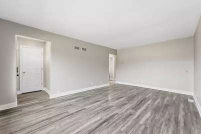 18045 Birch Avenue, Country Club Hills, IL 60478 - Photo 7