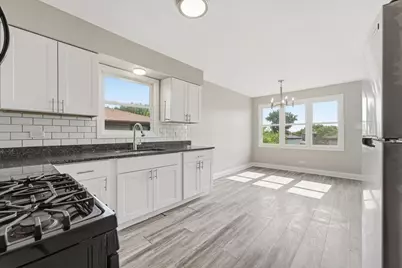 18045 Birch Avenue, Country Club Hills, IL 60478 - Photo 3