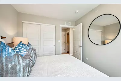 2226 Lakeshore Drive, Schaumburg, IL 60173 - Photo 21