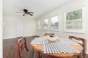 4 Woodruff Dr, Bloomington, IL 61701 - Photo 11