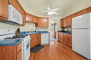 4706 Mikasa Ct, Joliet, IL 60431 - Photo 11