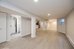 615 N Troy St, Chicago, IL 60612 - Photo 23
