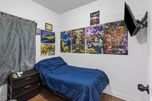 8523 S Colfax Ave, Chicago, IL 60617 - Photo 7