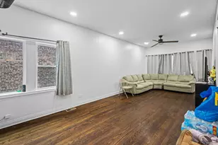 8523 S Colfax Ave, Chicago, IL 60617 - Photo 5