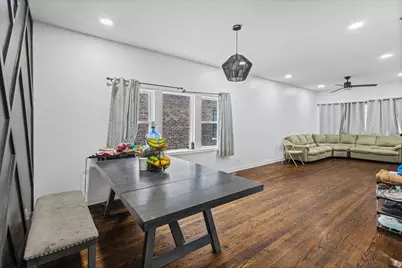 8523 S Colfax Avenue, Chicago, IL 60617 - Photo 9