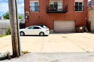 5642 N Broadway St, Chicago, IL 60660 - Photo 13