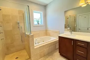 5642 N Broadway St, Chicago, IL 60660 - Photo 7