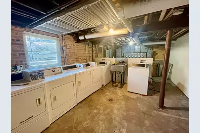 2748 N Austin Avenue, Chicago, IL 60639 - Photo 17