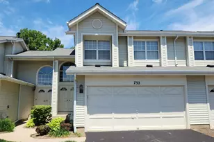 732 Sturnbridge Ln, Schaumburg, IL 60173 - Photo 1