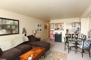 3950 N Lake Shore Dr, Chicago, IL 60613 - Photo 7
