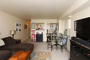 3950 N Lake Shore Dr, Chicago, IL 60613 - Photo 9
