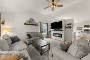 1969 Conway Ln, Aurora, IL 60503 - Photo 5