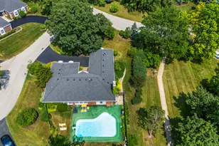 1 Oak Creek Rd, Rolling Meadows, IL 60008 - Photo 37