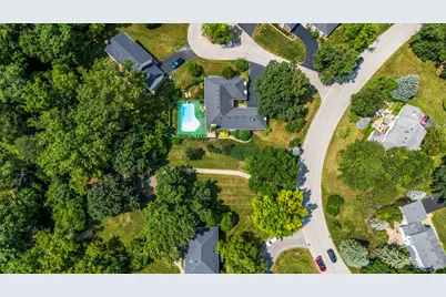 1 Oak Creek Road, Rolling Meadows, IL 60008 - Photo 33