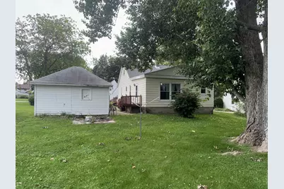 206 W Main Street, Mount Morris, IL 61054 - Photo 9