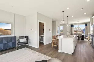 2224 Waters Edge Dr, Schaumburg, IL 60173 - Photo 5