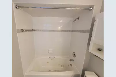 7411 N Claremont Avenue #2W, Chicago, IL 60645 - Photo 13