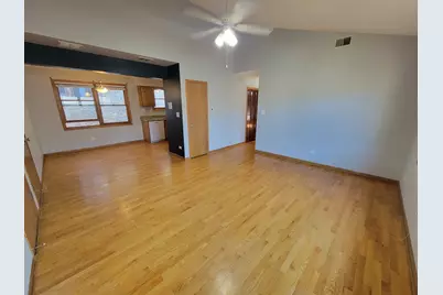 7411 N Claremont Avenue #2W, Chicago, IL 60645 - Photo 3