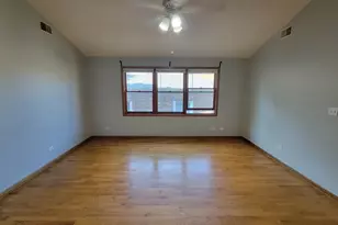 7411 N Claremont Ave, Chicago, IL 60645 - Photo 5
