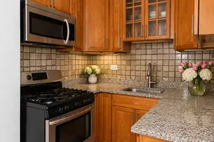 5135 S Kenwood Ave, Chicago, IL 60615 - Photo 7