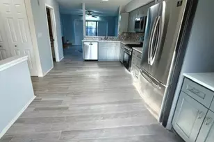 1929 Songsparrow Ct, Schaumburg, IL 60173 - Photo 5