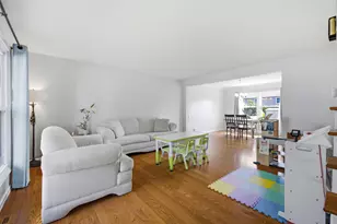 953 Moccasin Ct, Carol Stream, IL 60188 - Photo 5