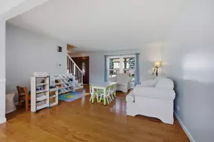 953 Moccasin Ct, Carol Stream, IL 60188 - Photo 3