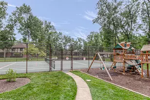 8127 Chestnut Dr, Palos Hills, IL 60465 - Photo 23