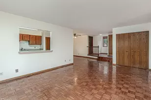 8127 Chestnut Dr, Palos Hills, IL 60465 - Photo 7
