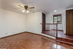 8127 Chestnut Dr, Palos Hills, IL 60465 - Photo 9